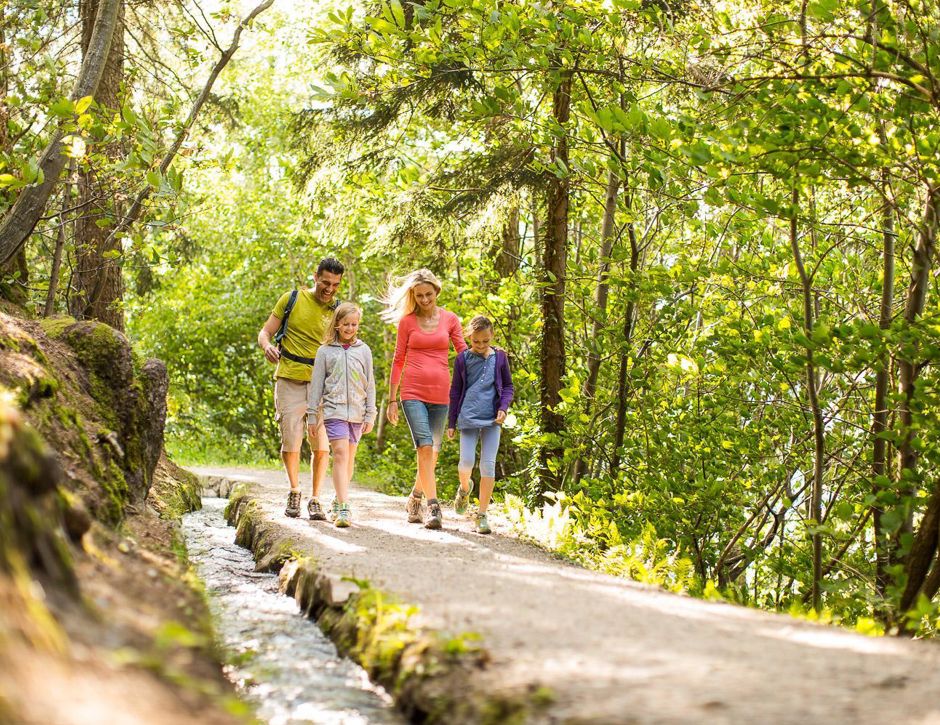 familie-wandern-by-florian-andergassen-2